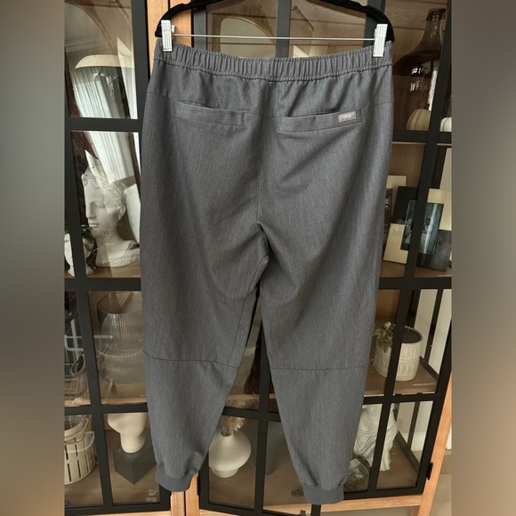 FIGS Scrubs Tansen Joggers Scrub Pants graphite cuff slim fit regular pockets - Picture 6 of 7